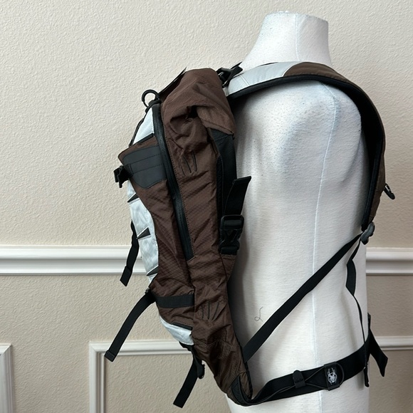 Spyder SOPRIS BACKPACK - Bison/Ash - Picture 2 of 16